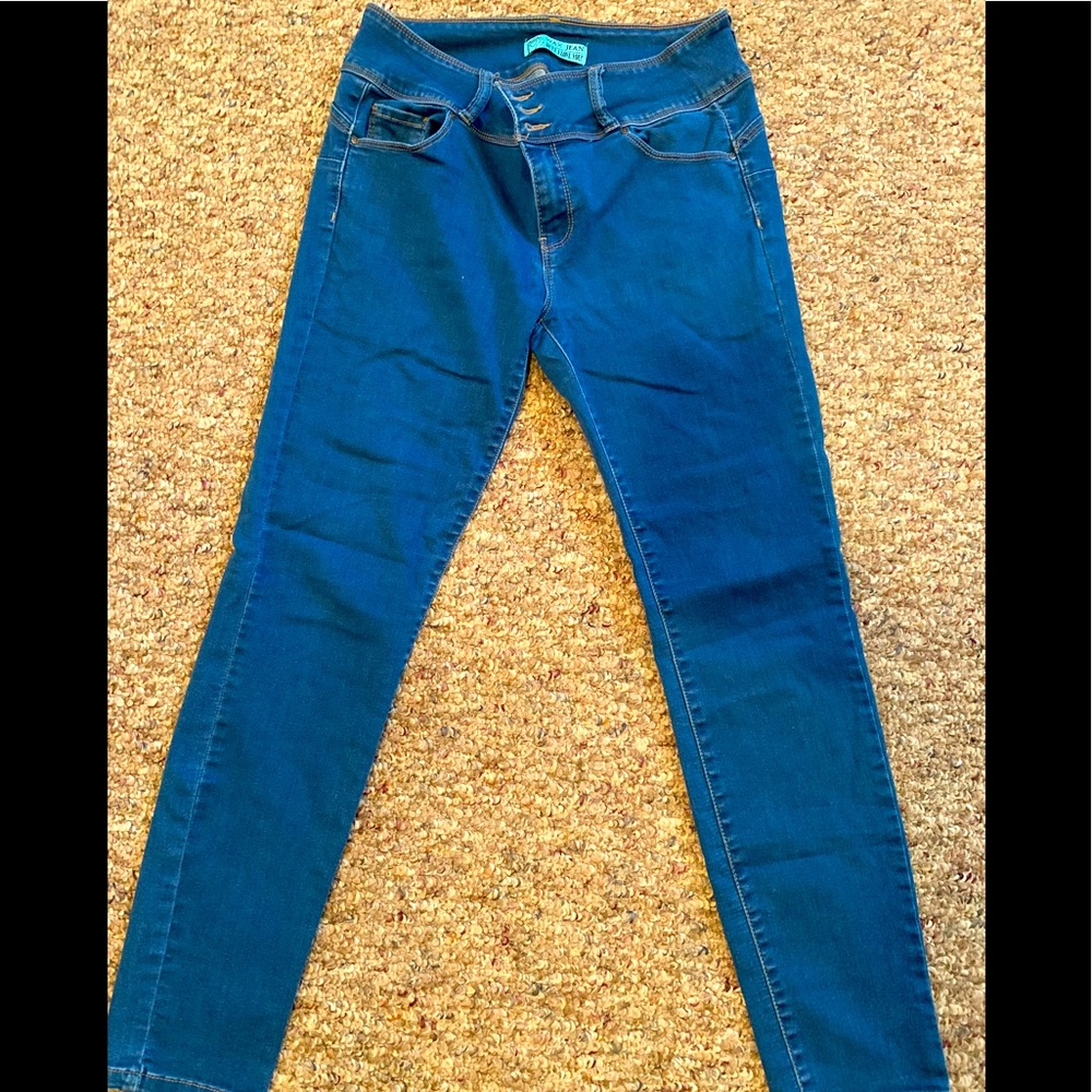 Wax Jeans size juniors 13. Softest material! Slim!